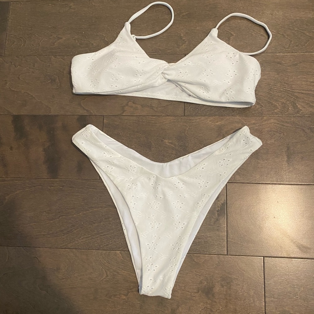 NEW SHEIN white flower bikini